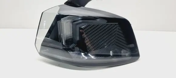 Peugeot 5008 II Rear/tail lights 9836231580