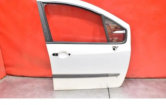 Renault Modus Front door