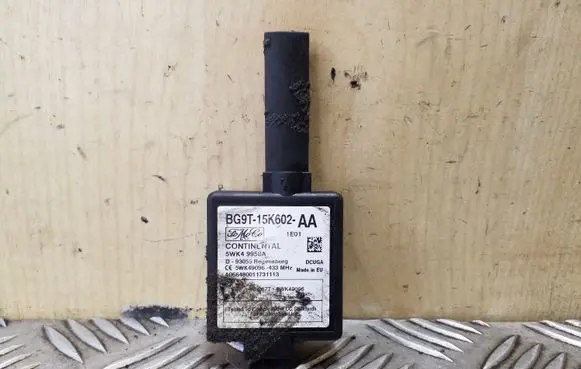 Interior comfort aerial antenna