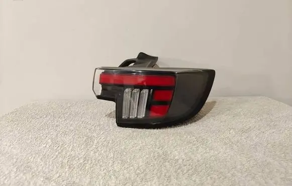 Opel Mokka B Rear/tail lights 9861639080 2S901739302AA