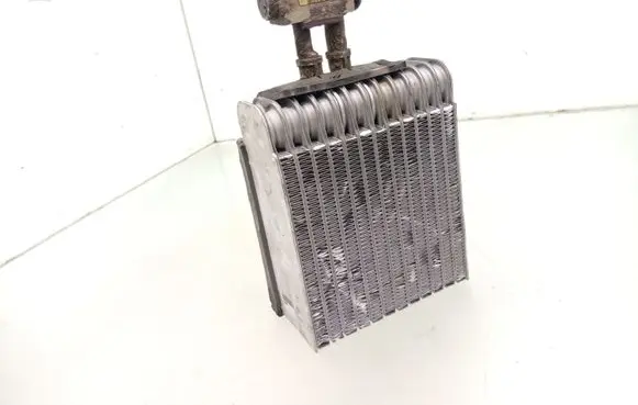Volkswagen Transporter - Caravelle T5 Air conditioning (A/C) radiator (interior) 7H0820679C
