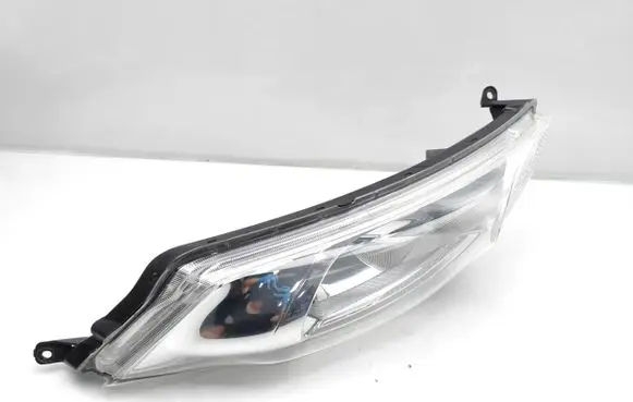 Nissan Juke I F15 Headlight/headlamp