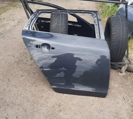 Volvo V60 Rear door 