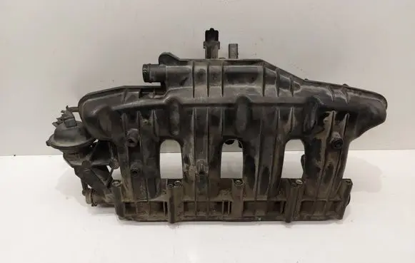 Audi A3 S3 8P Intake manifold 06J133201L