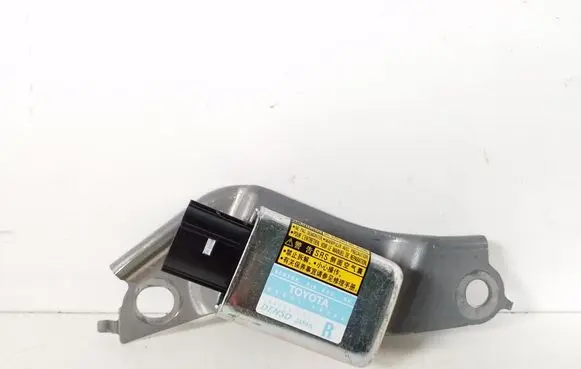 Lexus RX 330 - 350 - 400H Airbag deployment crash/impact sensor 89833-48020