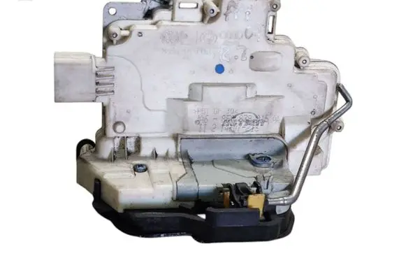 Audi A4 S4 B7 8E 8H Rear door lock 8E0839015A