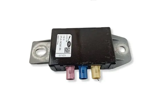 Jaguar F-Pace Aerial antenna amplifier DPLA19C097BA