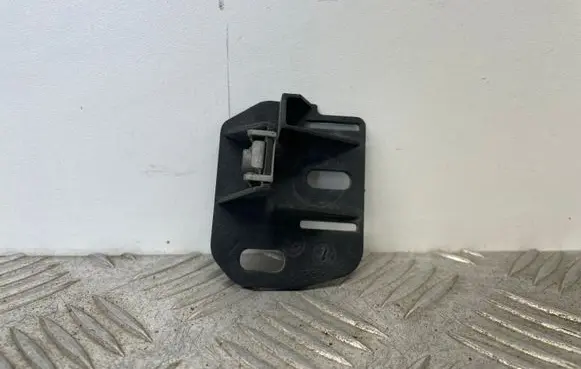 BMW 3 E90 E91 Headlight/headlamp mounting bracket 7136827