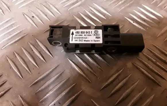 Audi A6 S6 C6 4F Airbag deployment crash/impact sensor 4B0959643E