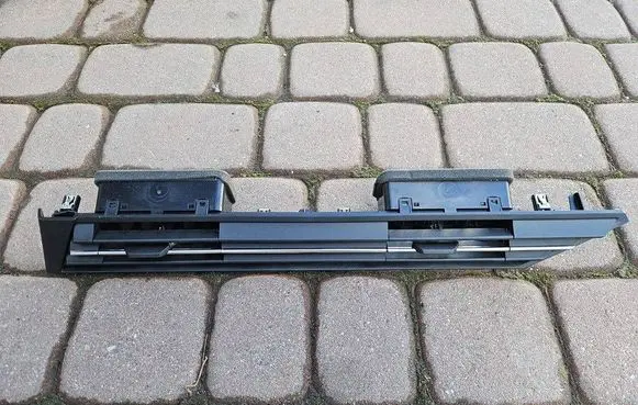 Opel Astra L Dashboard 9846012180