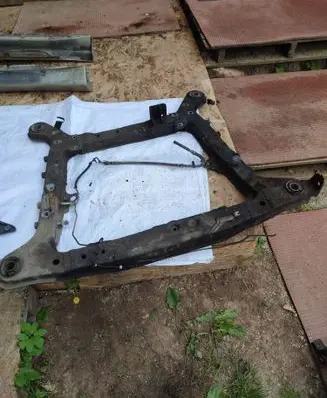 Volvo S70 V70 V70 XC Front subframe