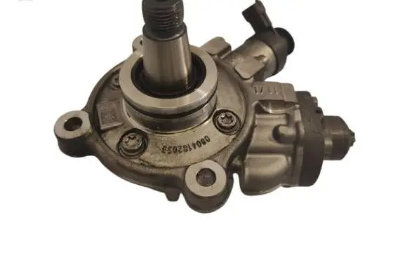Jaguar XF X260 Fuel injection high pressure pump G4D39B395BA 10180425 0445010754