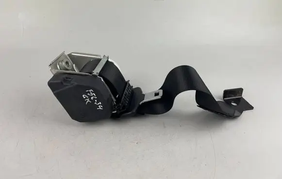 Mini One - Cooper F56 F55 Rear seatbelt 7318209