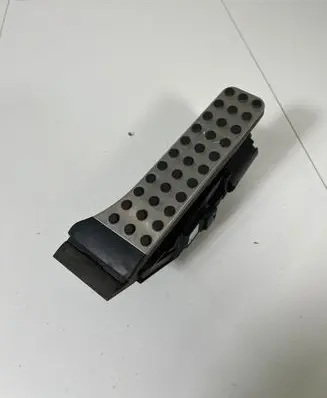 Mercedes-Benz GLC X253 C253 Accelerator throttle pedal A2533003000