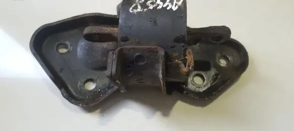 Honda Civic Engine mount bracket w17712