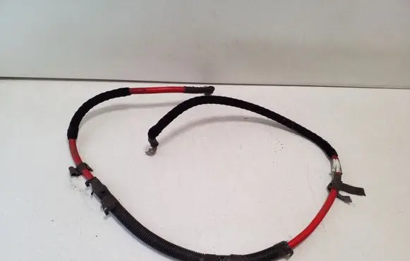 Iveco Daily 5th gen Positive cable (battery) 5801379008