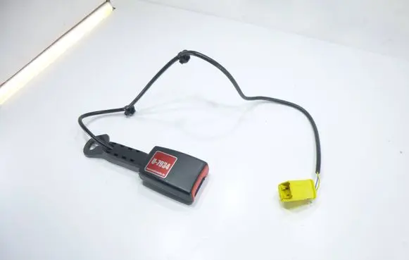Porsche Cayenne (9PA) Front seatbelt buckle 7L0857777C