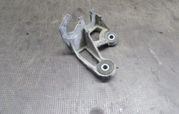 KIA Rio Gear shift cable bracket 4392002570