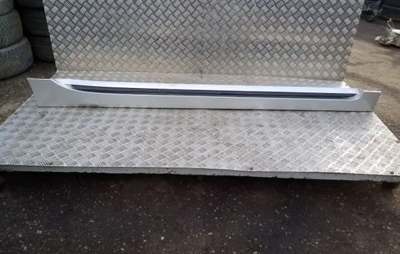 Opel Ampera Sill AKY60705