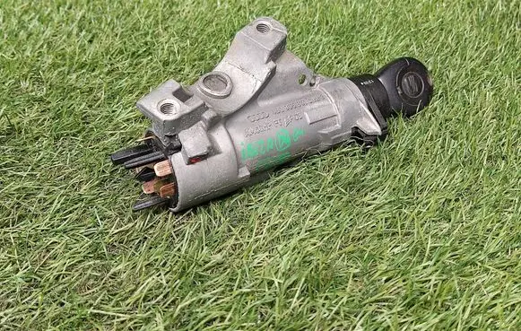 Seat Ibiza III (6L) Ignition lock 4B0905851C