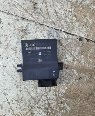 Audi A6 S6 C6 4F Gateway control module 4L0907468B 401324
