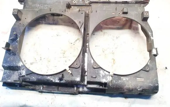 Peugeot 807 Radiator cooling fan shroud 84092080 99001s02