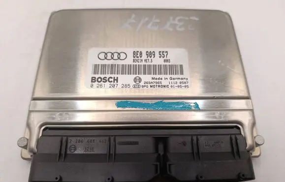 Audi A4 S4 B6 8E 8H Engine control unit/module 8E0909557 0261207285 26SA7965
