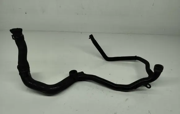 Audi A6 S6 C5 4B Engine coolant pipe/hose 059121071R