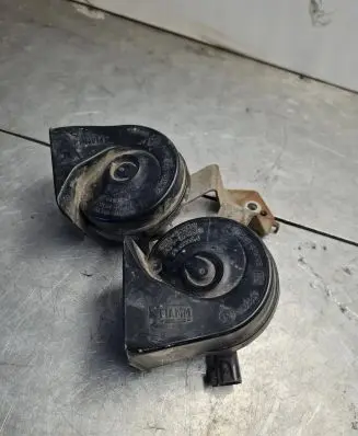 Ford Focus Horn signal E30055306