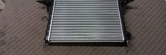 Renault Twingo I Coolant radiator 63949