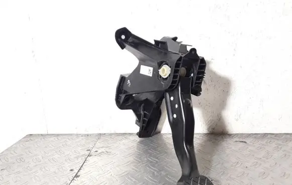 Volkswagen Golf VII Brake pedal 5Q1721058