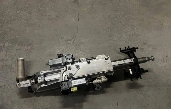 BMW M5 F90 Steering wheel axle set 32306894882 6894882