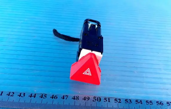 Volkswagen Touran I Hazard light switch 1T0953509