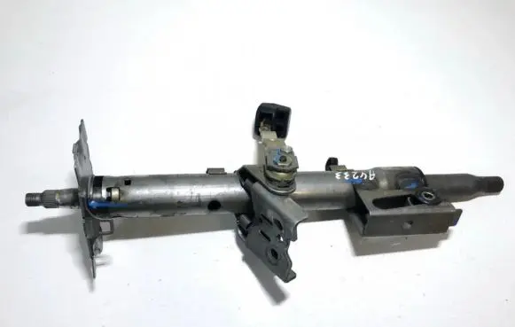 Toyota RAV 4 (XA20) Steering wheel axle