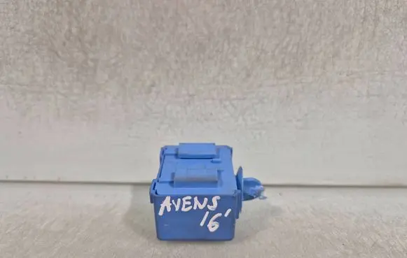 Toyota Avensis T270 Horn buzzer relay 8665250010 0689004430