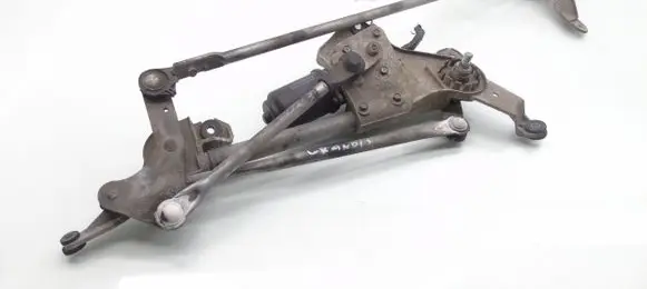 Mitsubishi Grandis Front wiper linkage and motor