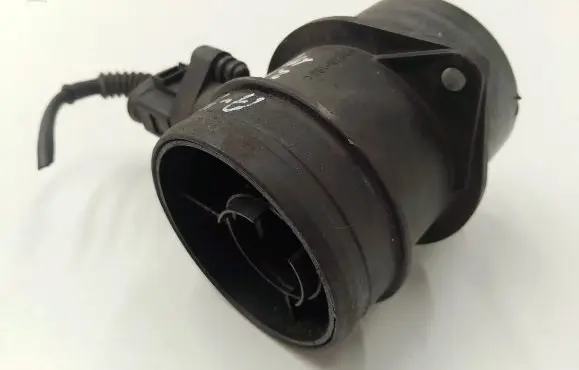 Audi A4 S4 B7 8E 8H Mass air flow meter 074906461B 0281002461