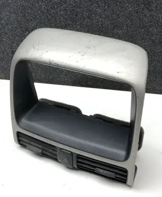 Honda CR-V Dash center air vent grill 77250S9AA0130