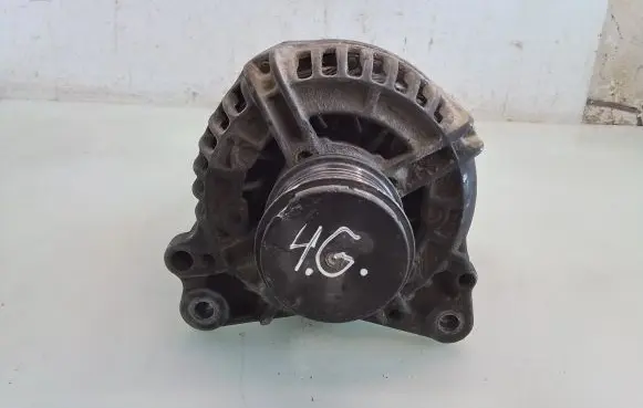 Volkswagen Golf IV Generator/alternator 045903023A