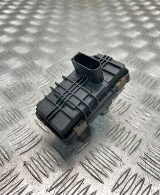 BMW 3 E92 E93 Turbine electric control actuator 6NW010099