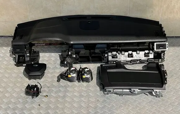 Land Rover Discovery Sport Dashboard