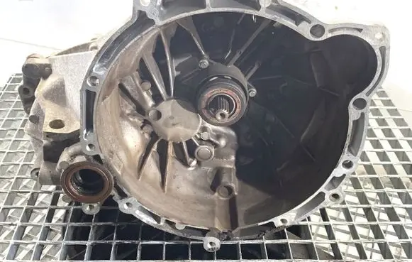 Ford Fiesta Manual 5 speed gearbox 8A6R7002JN