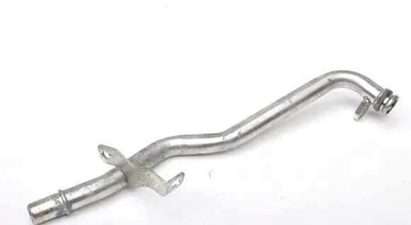 Volvo XC40 Engine coolant pipe/hose 