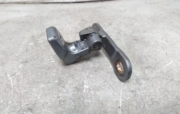 Opel Vectra C Rear door upper hinge