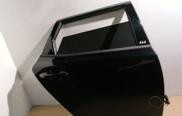 KIA Optima Rear door