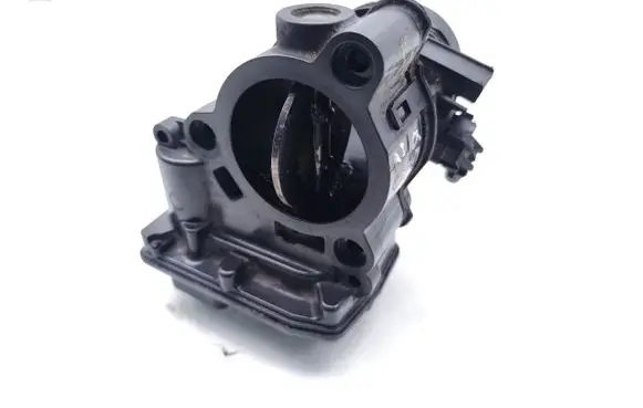 BMW 3 F30 F35 F31 Electric throttle body valve 8512452 A2C80221200