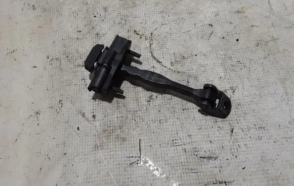 Volvo XC60 Front door check strap stopper 31424466