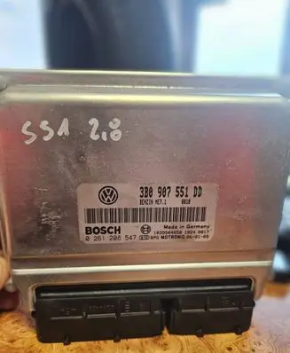 Skoda Superb B5 (3U) Engine control unit/module 3B0907551DD 1039S04650 0261208547