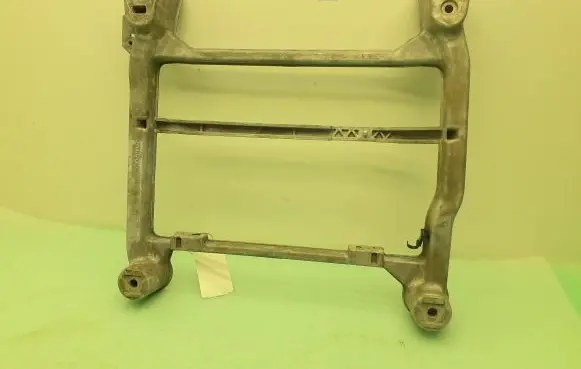 Volvo XC40 Front passenger seat console base 322367594