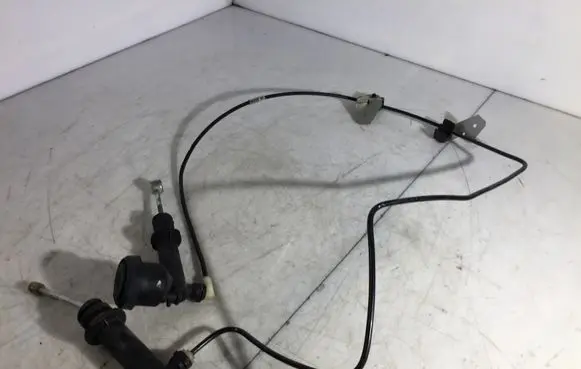 Clutch slave cylinder